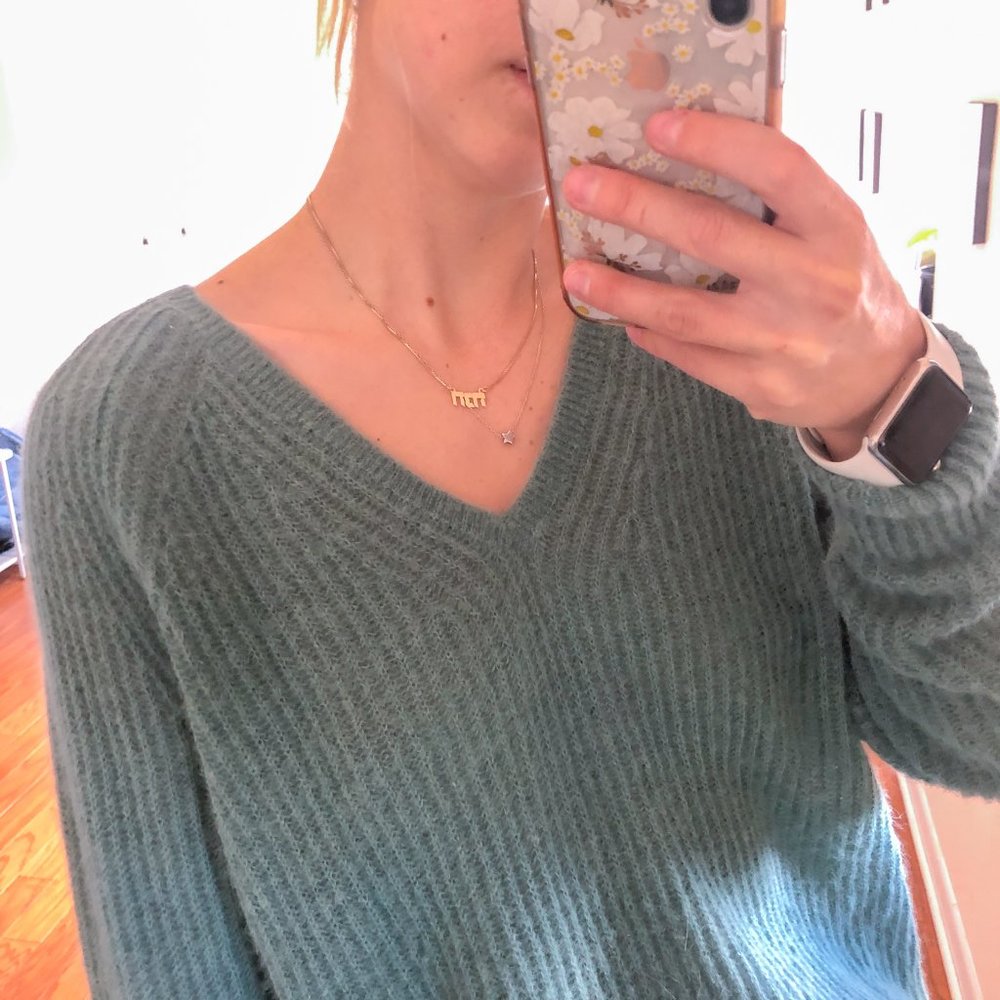 Everlane Women's V-Neck Sweater in Teal - Picture 6 of 6
